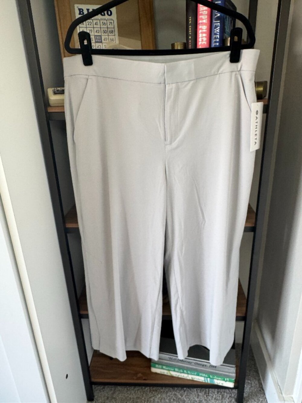 NWT - Athleta Grey Tribeca Crop Pant - Size 16